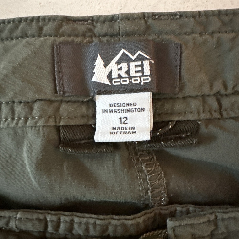 REI Womens Convertible Cargo Pants Olive Green Ankle Zip Mid Rise Pockets Sz 12 - Picture 5 of 15